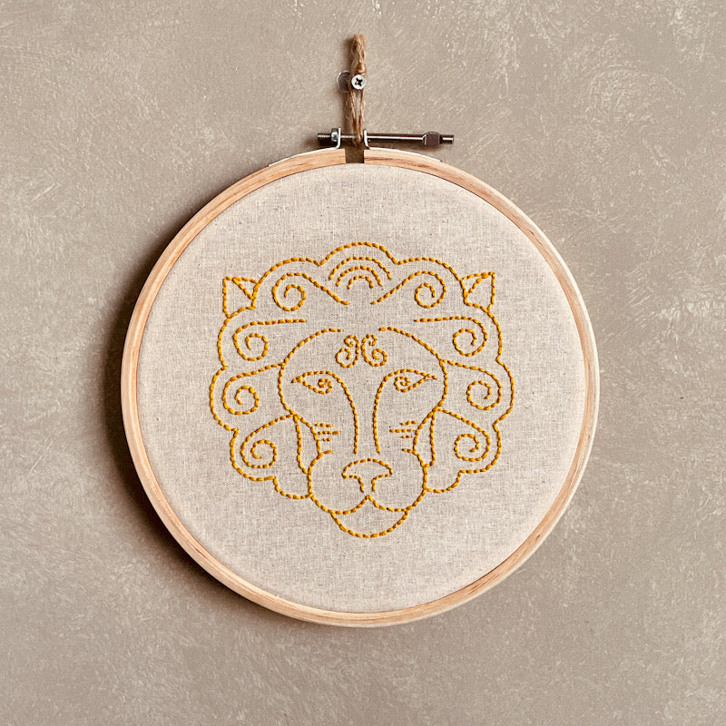 LEO DUO HOOP EMBROIDERY DIY KIT